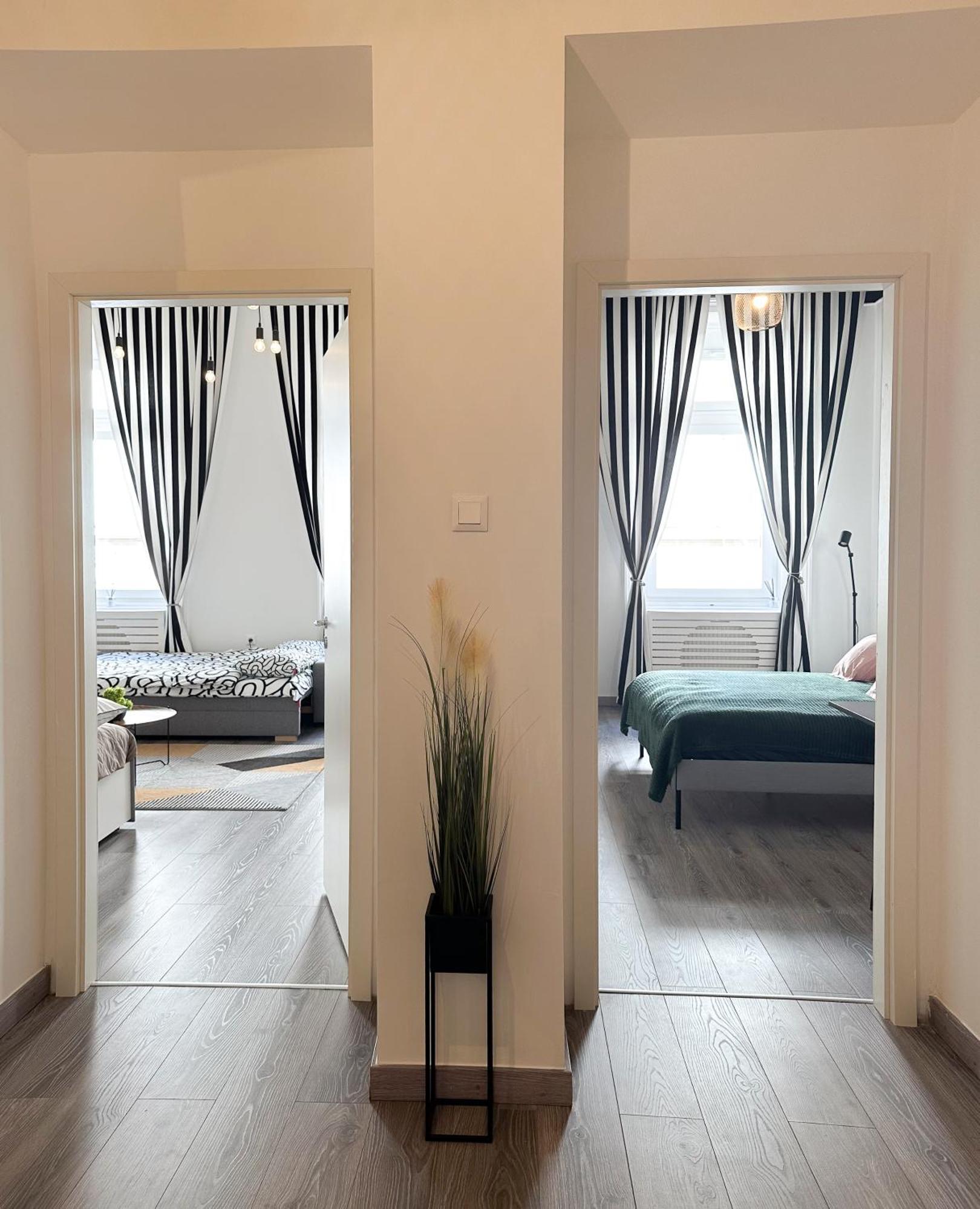 R&R Central Apartment Budapest Eksteriør billede